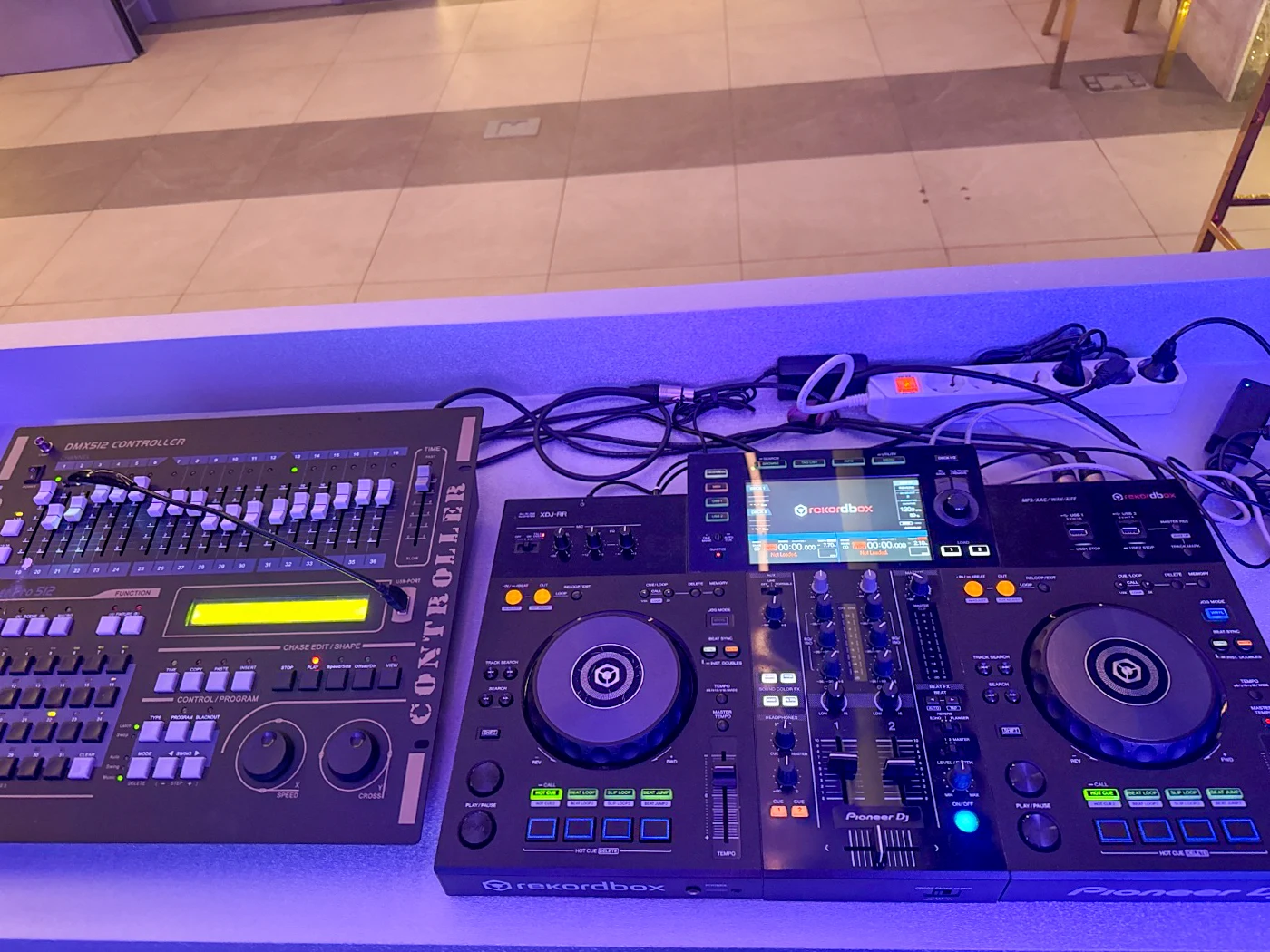 코드원 DJ 장비 디테일